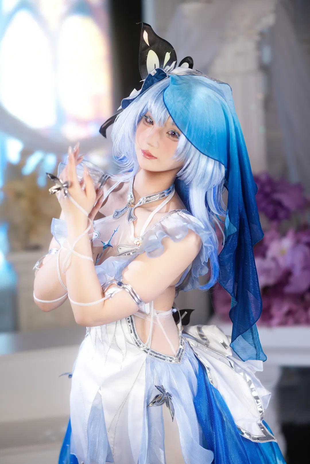 【守岸人cos】鳴潮白藍紗裙，夢幻花海里的清冷氣質 - 第 1 張