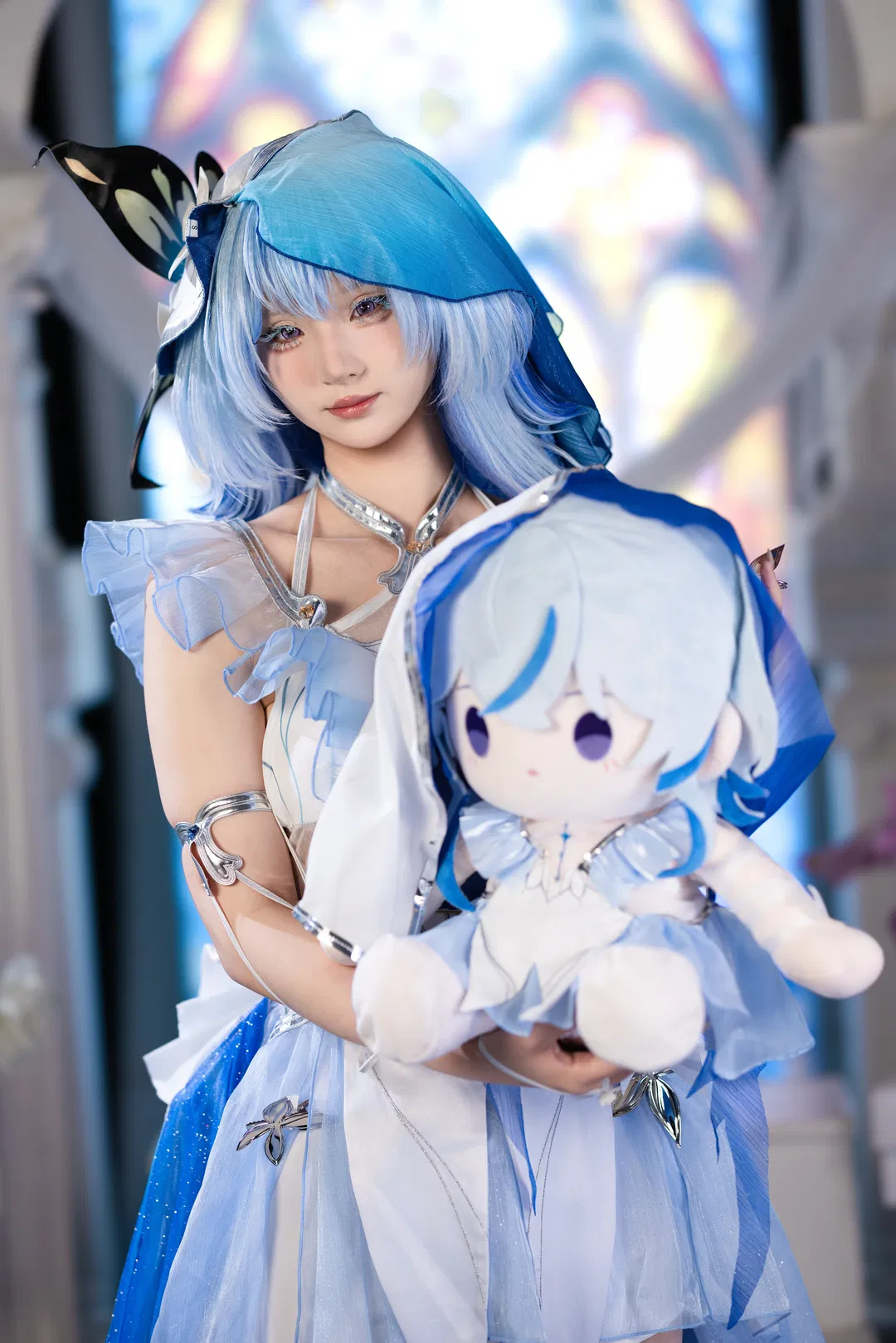 【守岸人cos】鳴潮白藍紗裙，夢幻花海里的清冷氣質 - 第 2 張