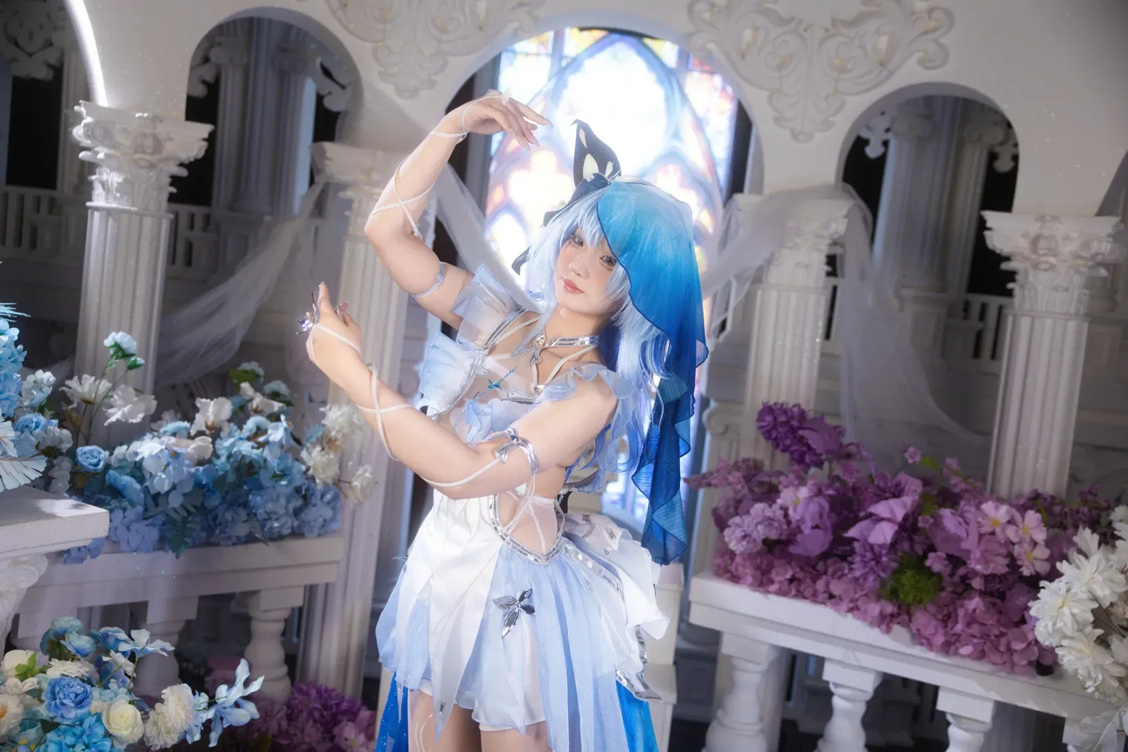 【守岸人cos】鳴潮白藍紗裙，夢幻花海里的清冷氣質 - 第 5 張