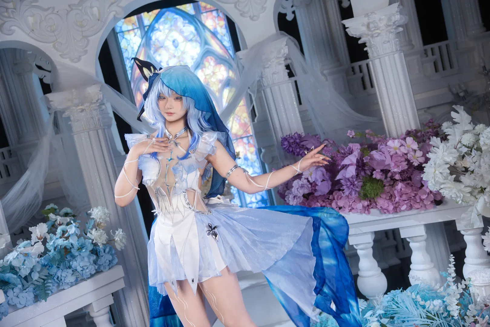 【守岸人cos】鳴潮白藍紗裙，夢幻花海里的清冷氣質 - 第 8 張