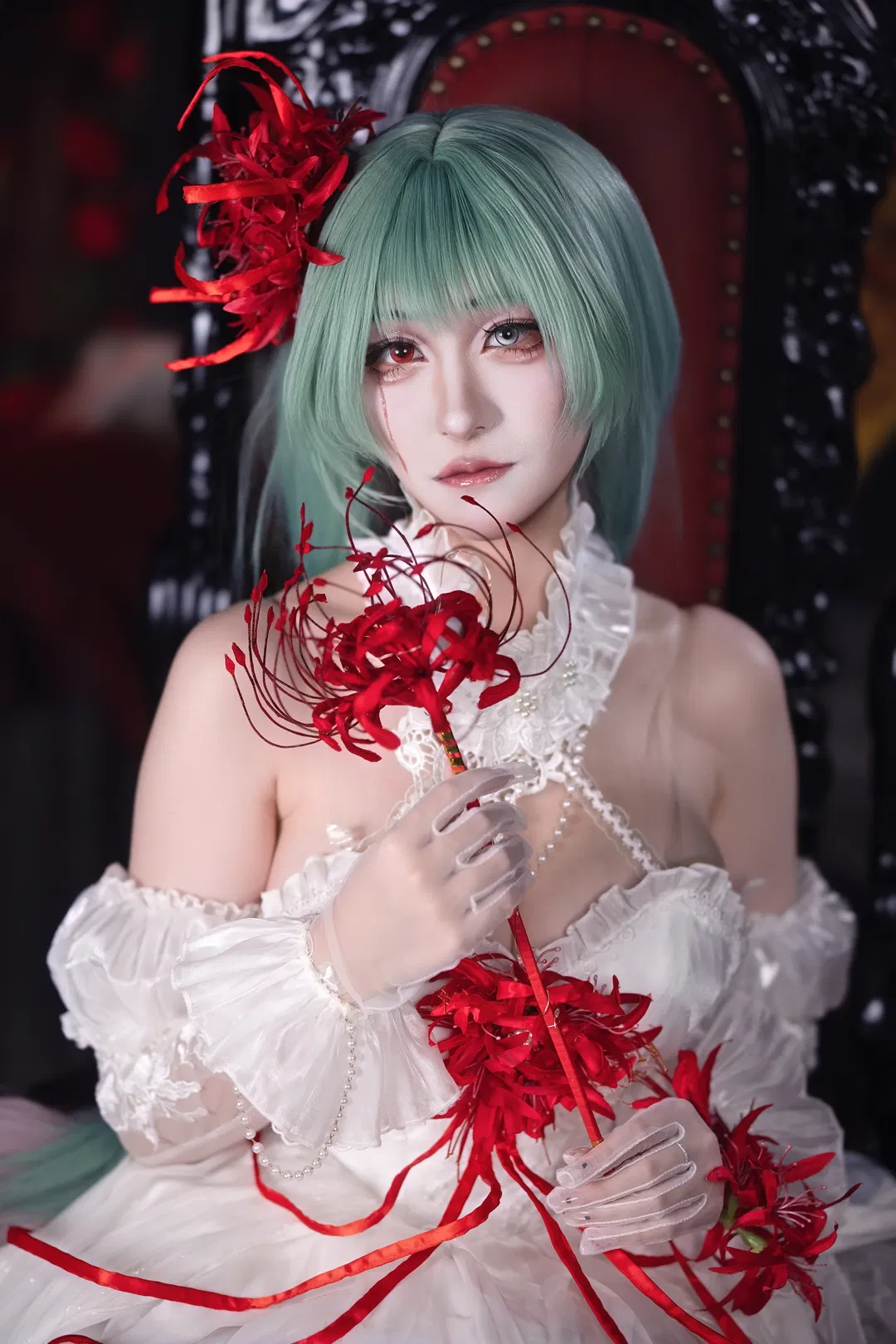 【弗洛洛cos】鸣潮 白裙与彼岸花的哥特乐章 - 第 1 张