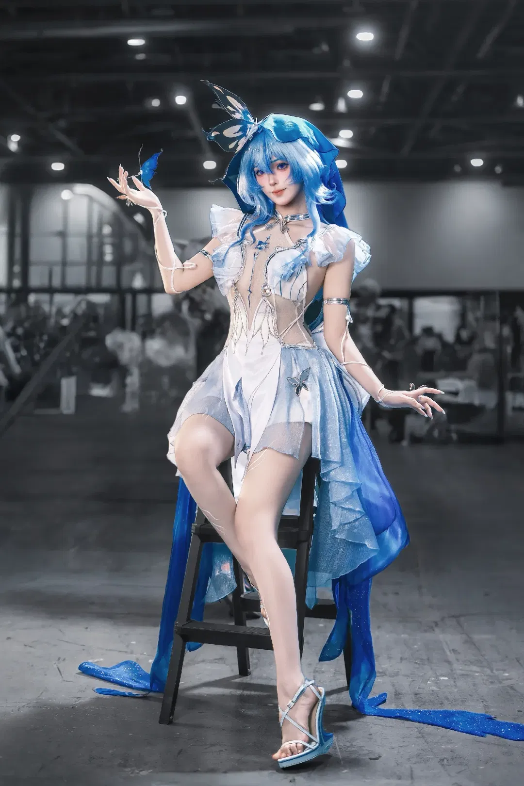 【守岸人cos】鸣潮海岸的蓝色守望者 - 第 2 张