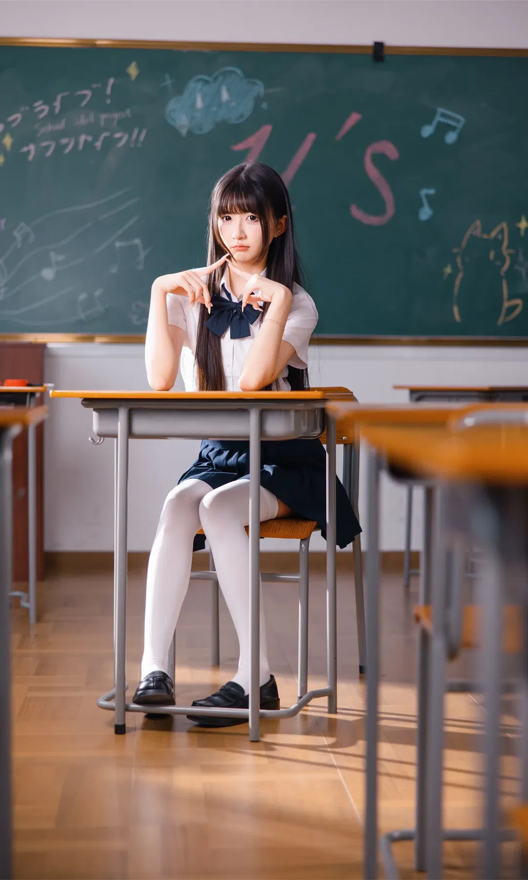 重回校园时代 教室里的JK制服少女 - 第 4 张