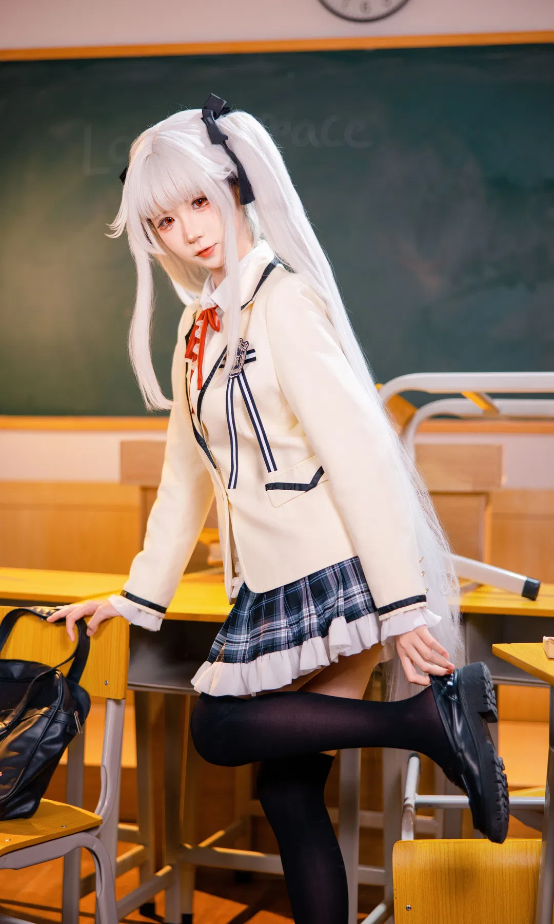 【篝之雾枝cos】美少女万华镜 教室里的校服时光 - 第 10 张
