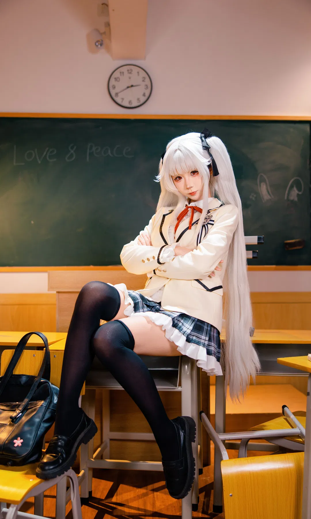 【篝之雾枝cos】美少女万华镜 教室里的校服时光 - 第 5 张