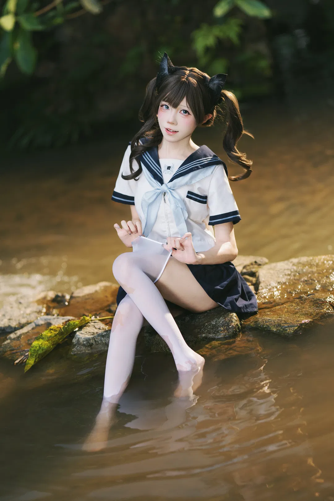 夏日溪流玩水，这套JK水手服写真太有生命力了 - 第 12 张