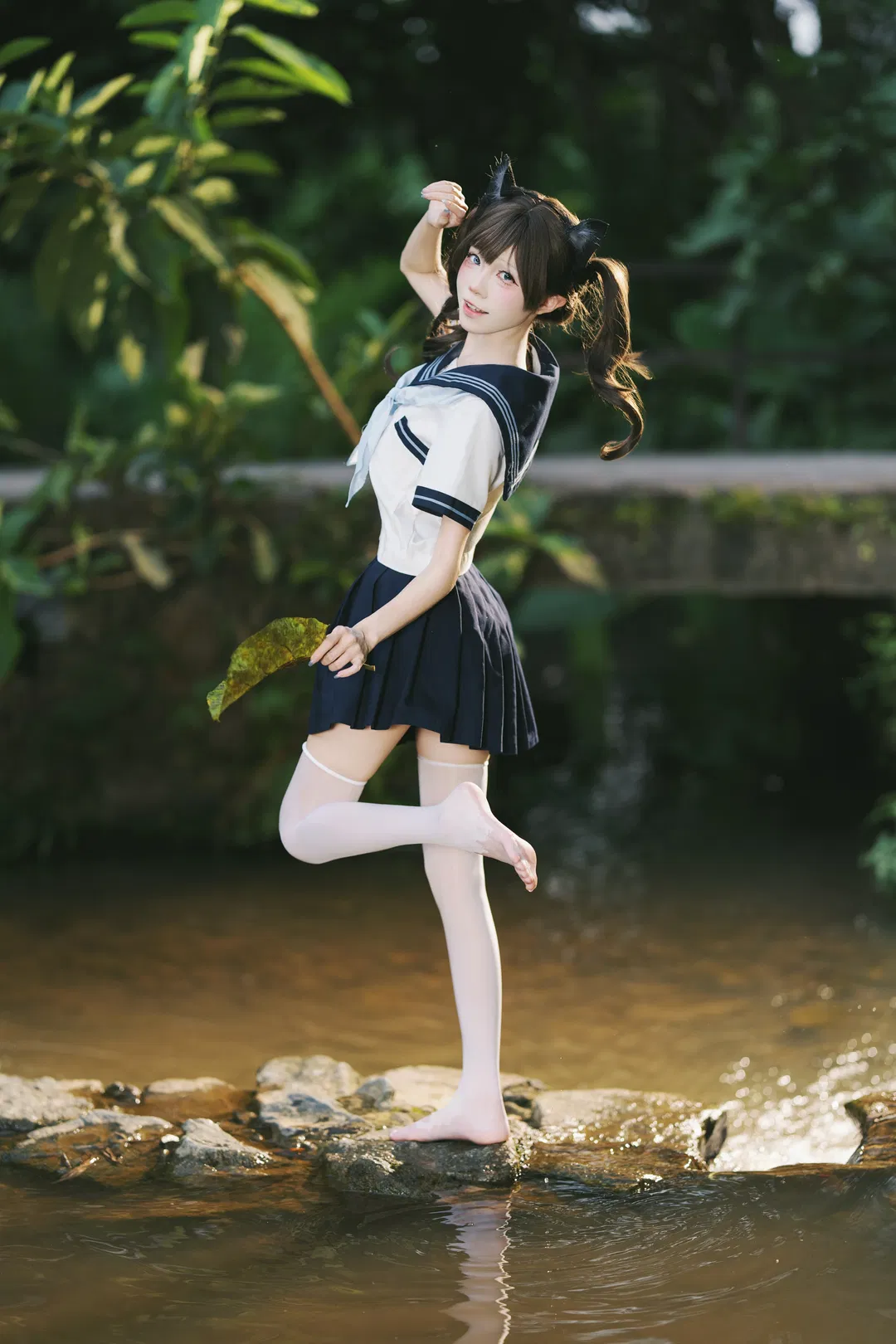 夏日溪流玩水，这套JK水手服写真太有生命力了 - 第 5 张
