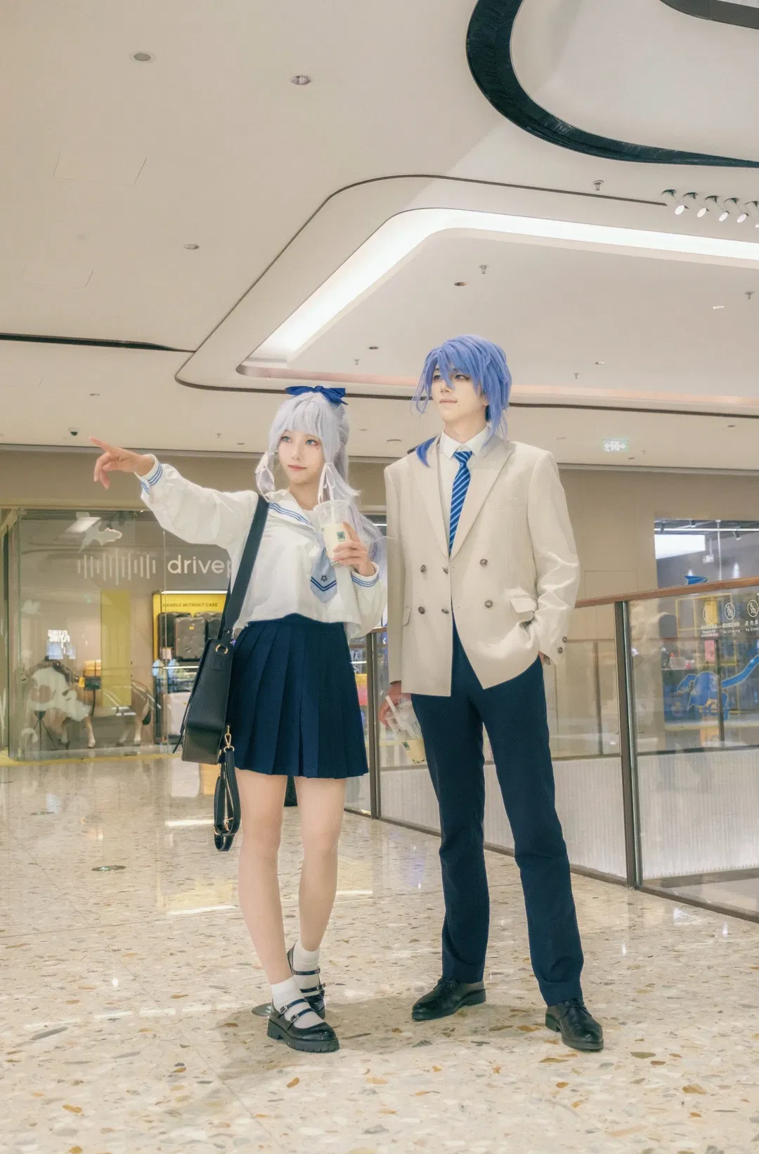 【神里绫华cos】和哥哥一起打卡商场，这套水手服太对味了 - 第 4 张