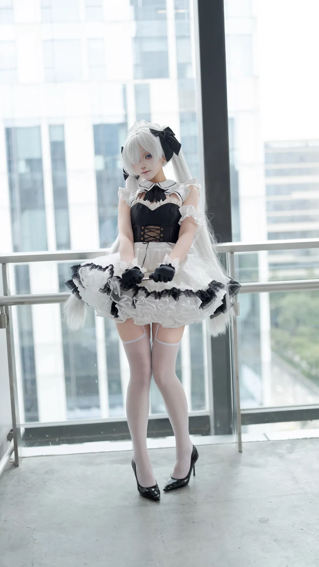 【灰姑娘cos】勝利女神灰姑娘，黑白女僕裝扮與白絲細節 - 第 2 張