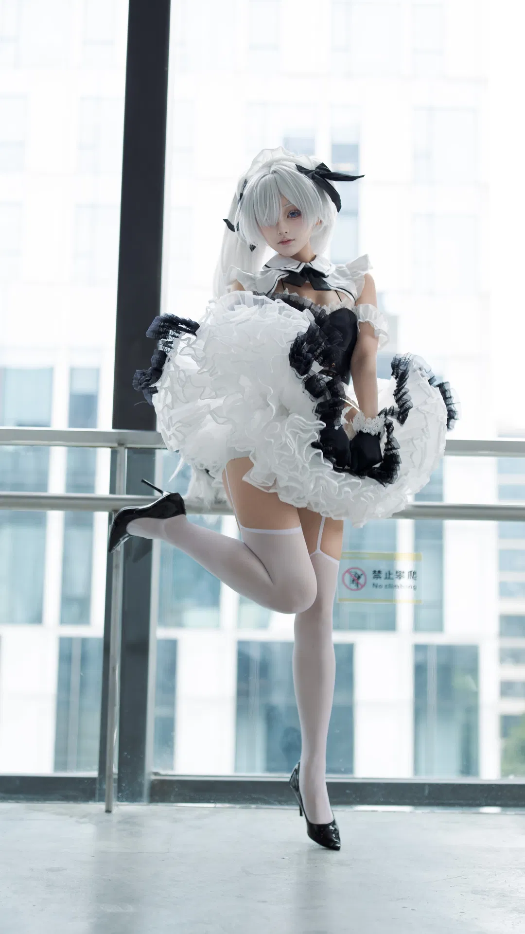 【灰姑娘cos】勝利女神灰姑娘，黑白女僕裝扮與白絲細節 - 第 3 張