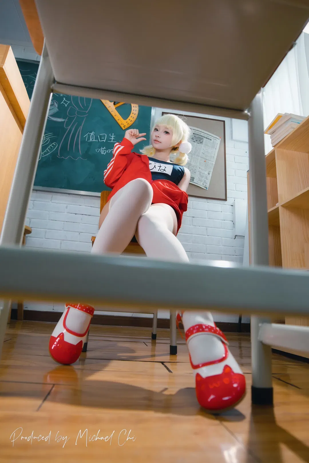 【时雨羽衣cos】教室里的红白运动服与放学后的少女 - 第 1 张