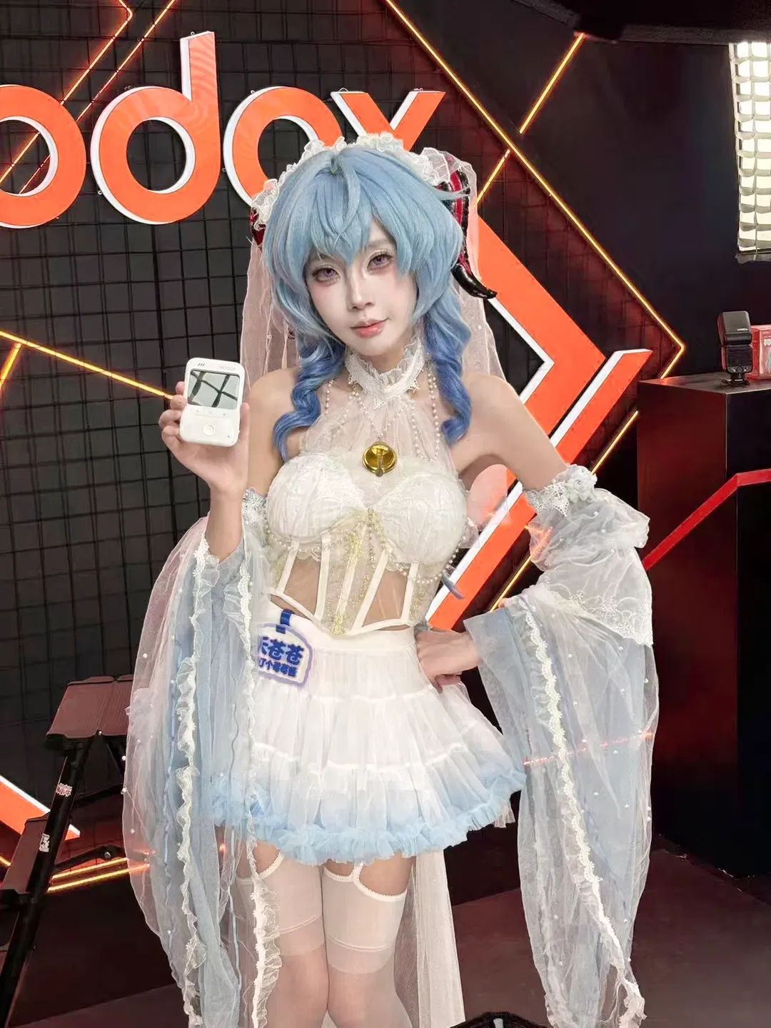 【甘雨cos】神牛展臺體驗C100透明取景相機 - 第 1 張