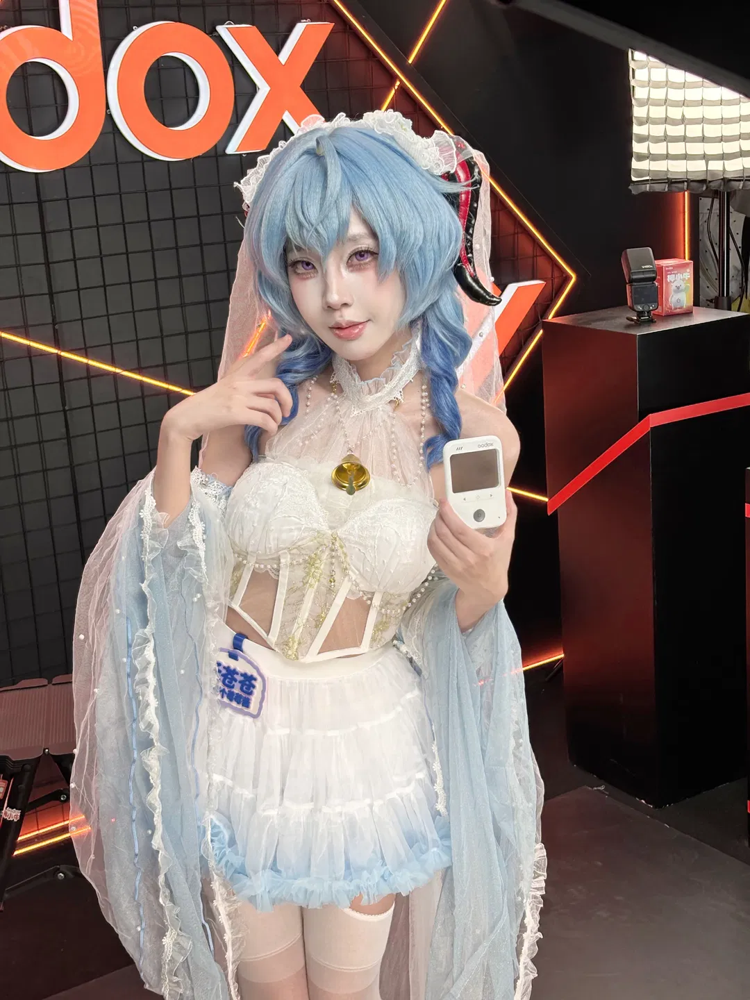 【甘雨cos】神牛展臺體驗C100透明取景相機 - 第 3 張