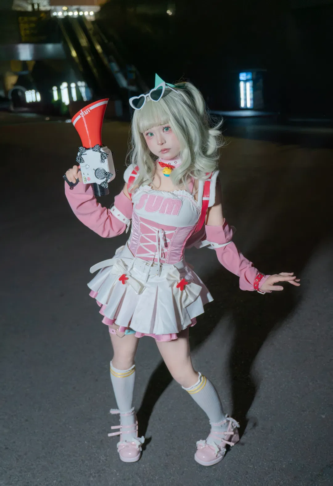 【千夏cos】绝区零肯德基联动夜景正片 - 第 1 张