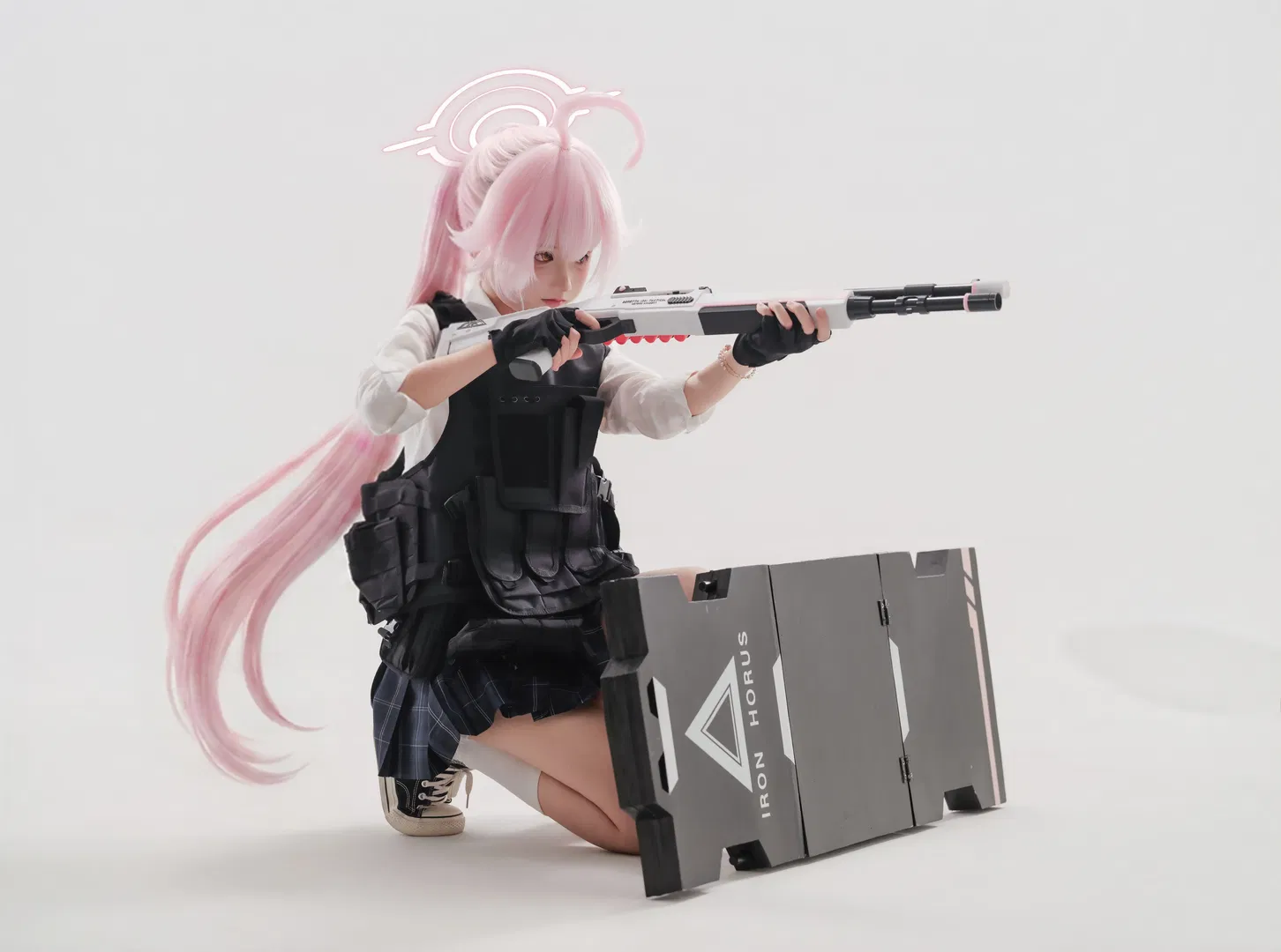 【小鳥遊星野cos】蔚藍檔案臨戰星野的戰術裝備展示 - 第 4 張