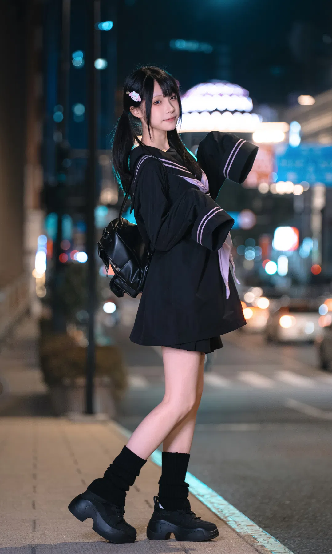 夜游圆明园路的JK水手服街拍 - 第 2 张