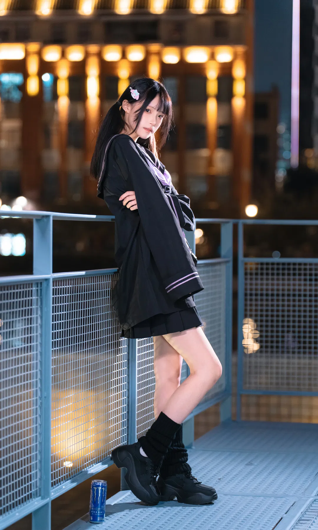 夜游圆明园路的JK水手服街拍 - 第 3 张