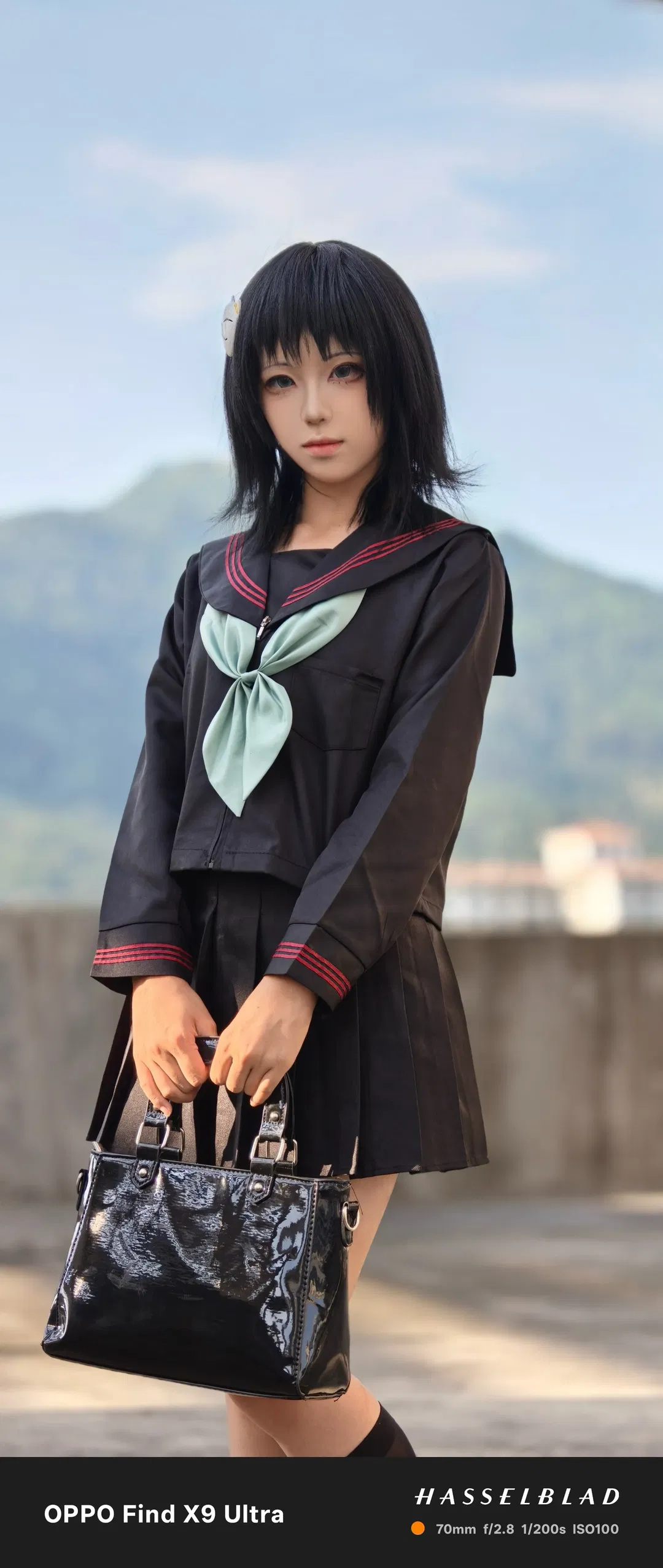 天台上的黑水手服少女：手機哈蘇人像實拍 - 第 1 張