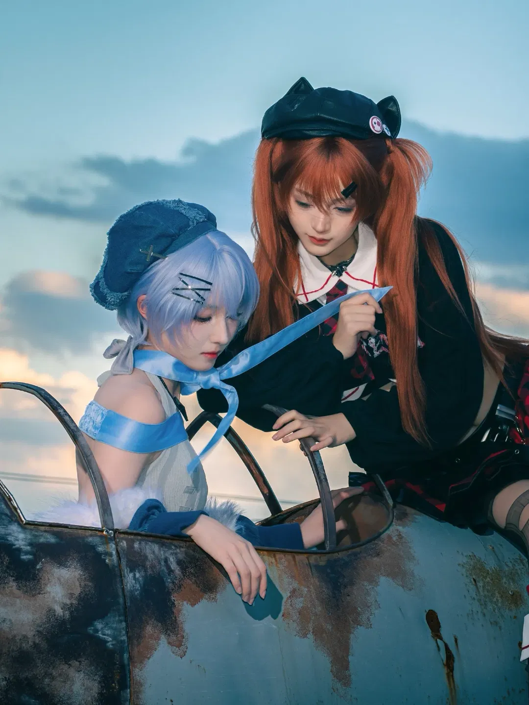 【明日香cos】EVA私设双人组，废墟上的红蓝交织 - 第 1 张
