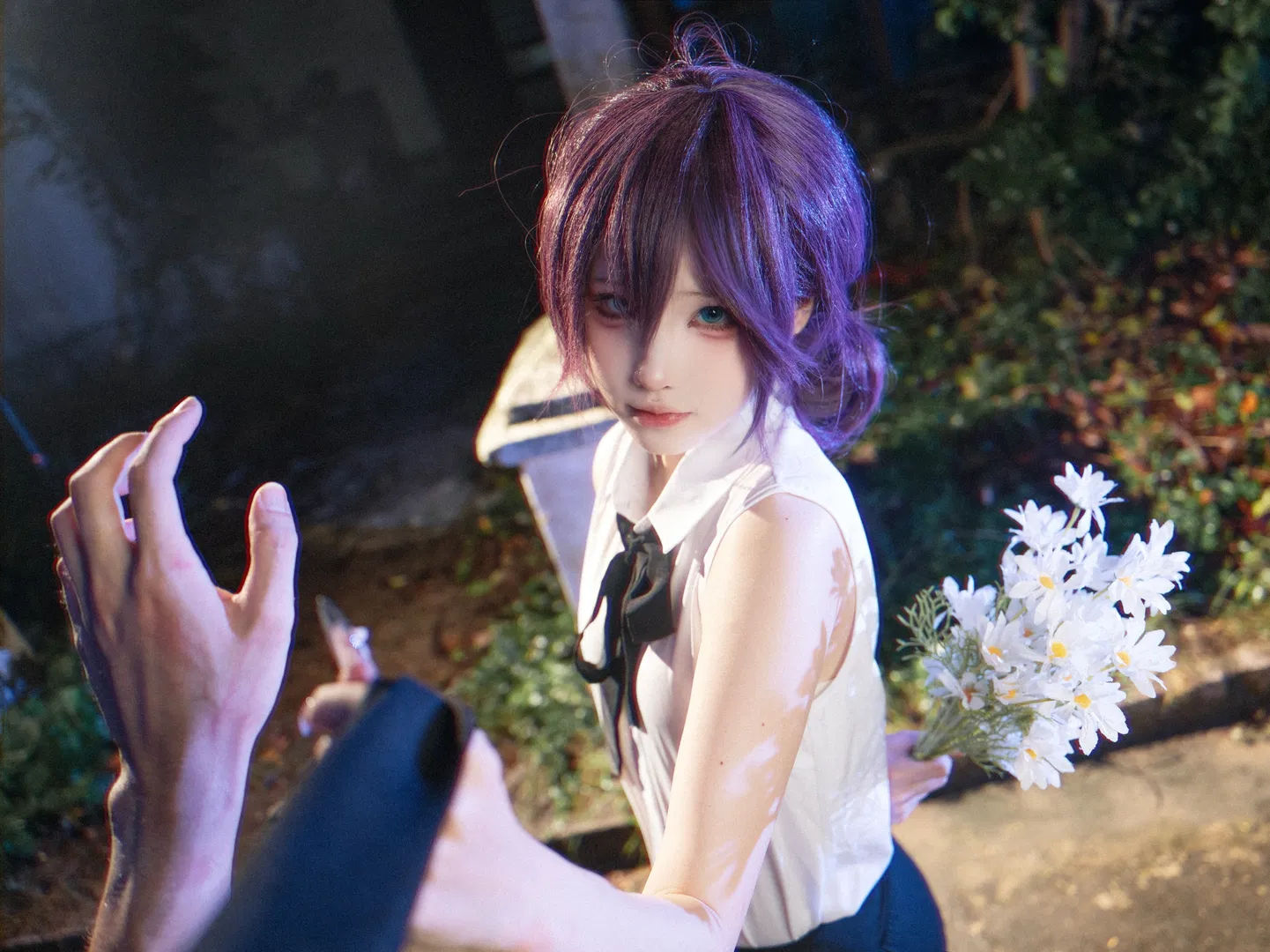【蕾塞cos】电锯人里的紫发少女与绣球花 - 第 5 张