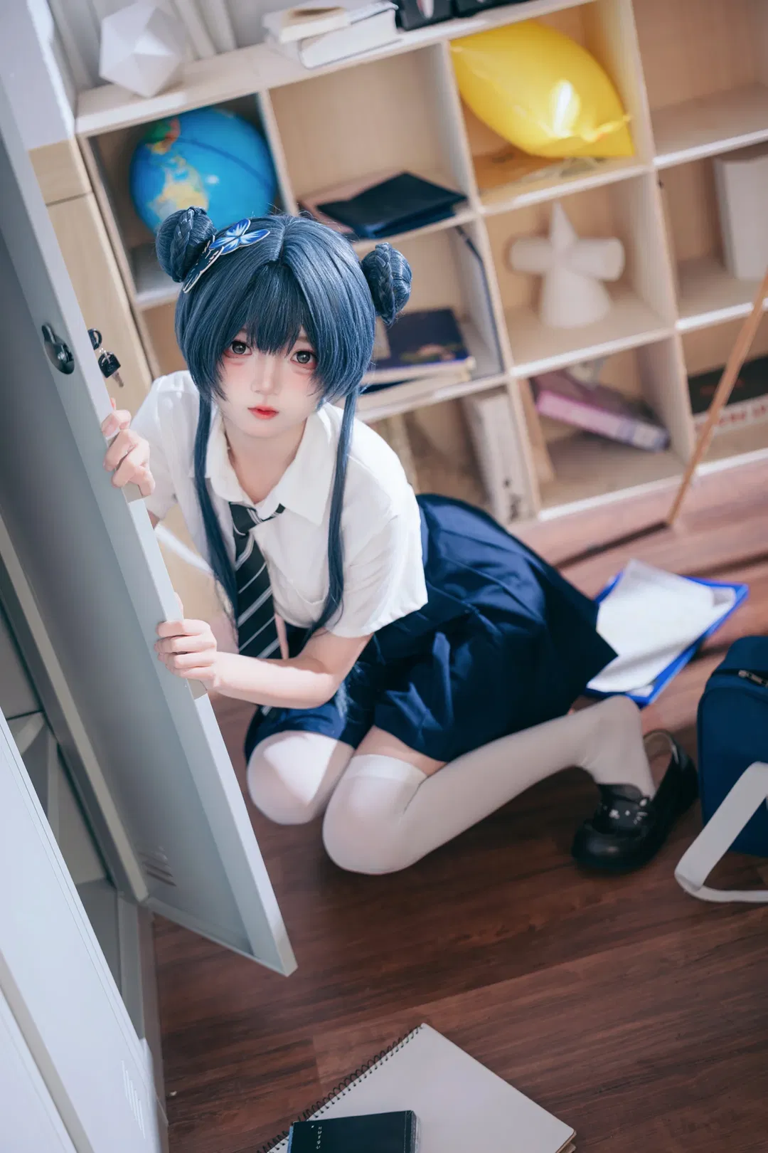 【妃咲cos】碧蓝航线 静谧教室里的蓝色双马尾少女 - 第 1 张