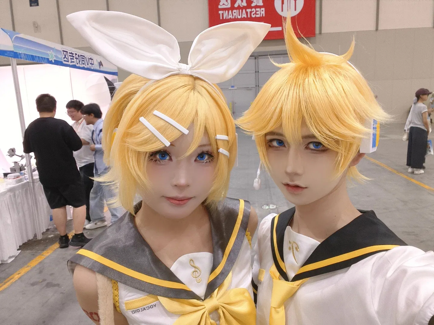 【鏡音連/鏡音鈴cos】金陵漫展現場的雙子出街記錄 - 第 1 張