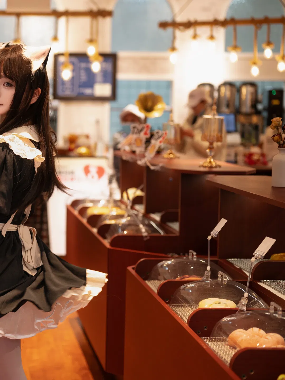 貓耳女僕裝咖啡店寫真，復古氛圍拉滿 - 第 3 張