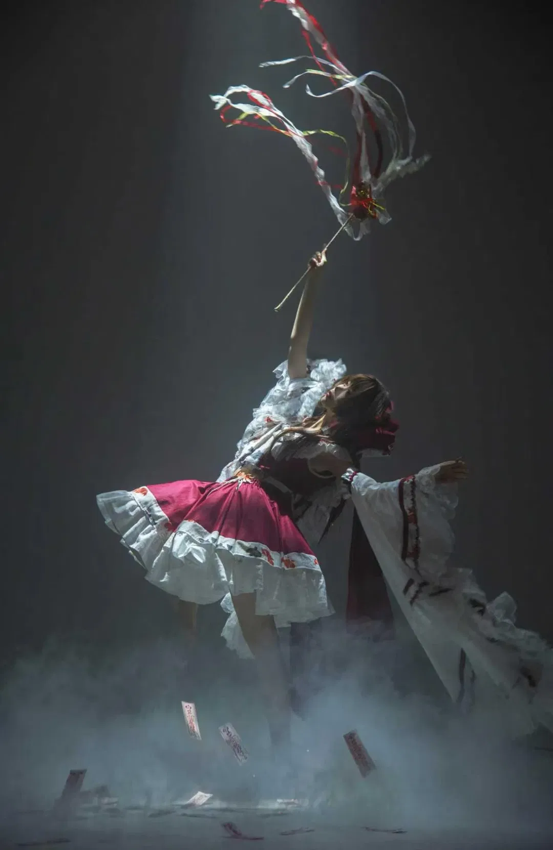 【博麗靈夢cos】東方二設，水與光影的幻想交織 - 第 7 張