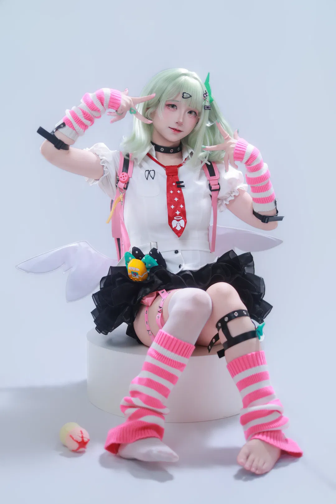 【千夏cos】白衬衫红领带与薄荷绿假发的棚拍记录 - 第 1 张
