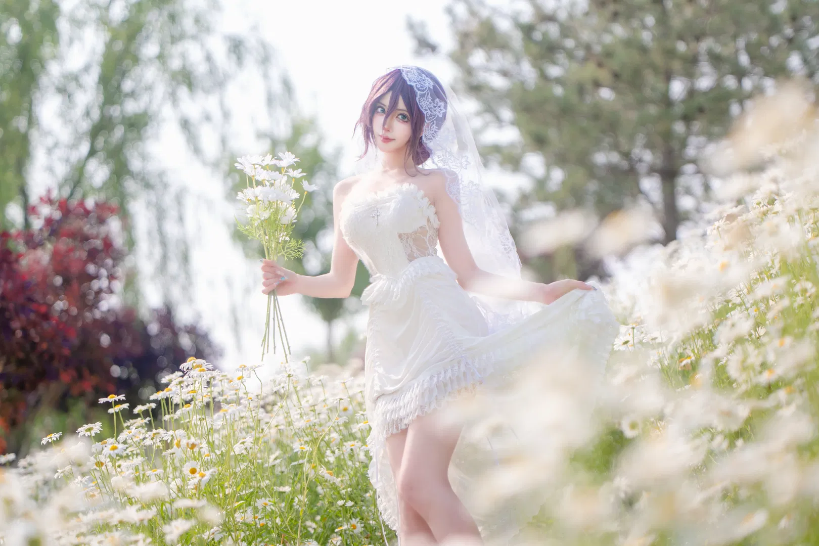 【蕾塞cos】电锯人白纱雏菊花海写真 - 第 2 张