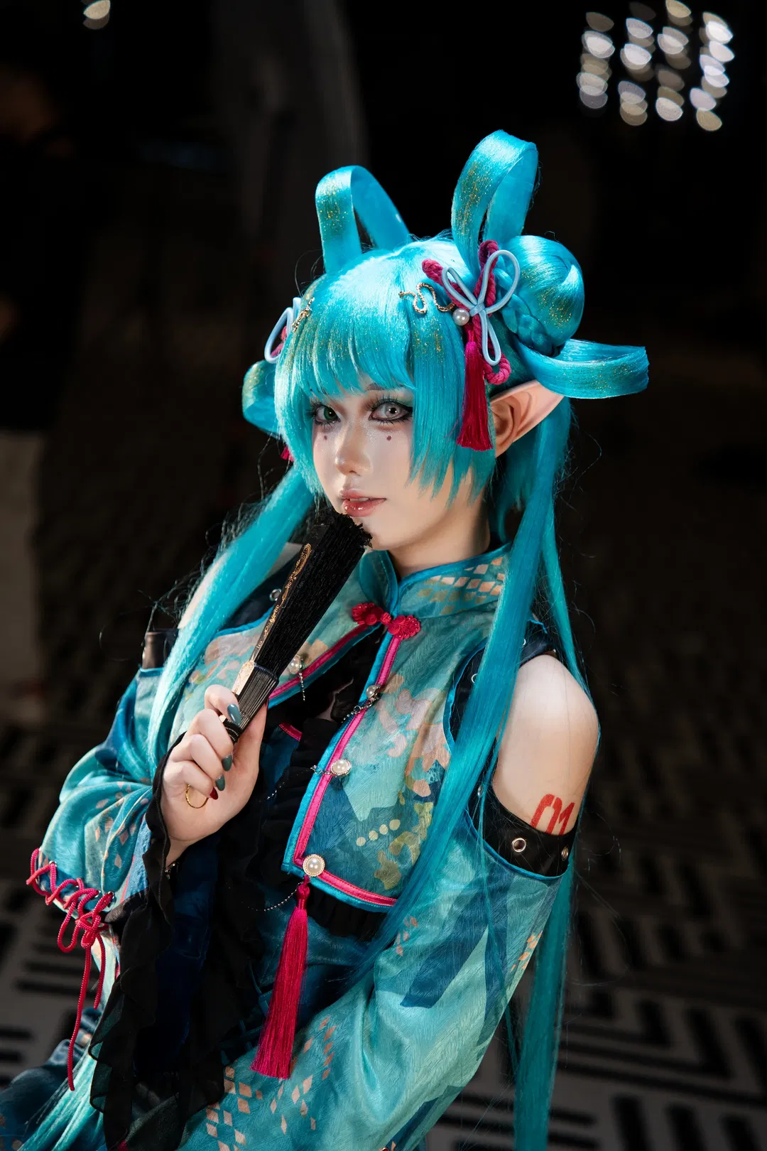 【初音未来cos】蛇年旗袍与精灵耳的国风碰撞 - 第 2 张
