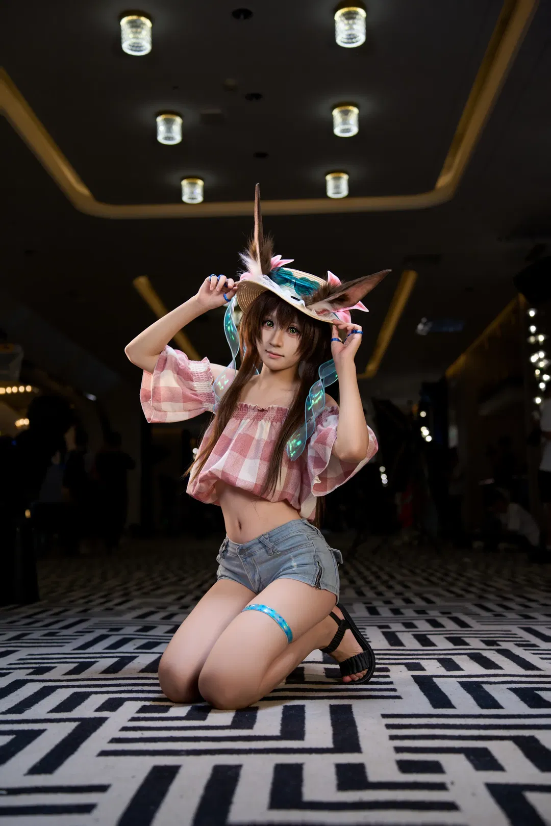 【阿米婭cos】明日方舟火藍之心夏日場照分享 - 第 2 張