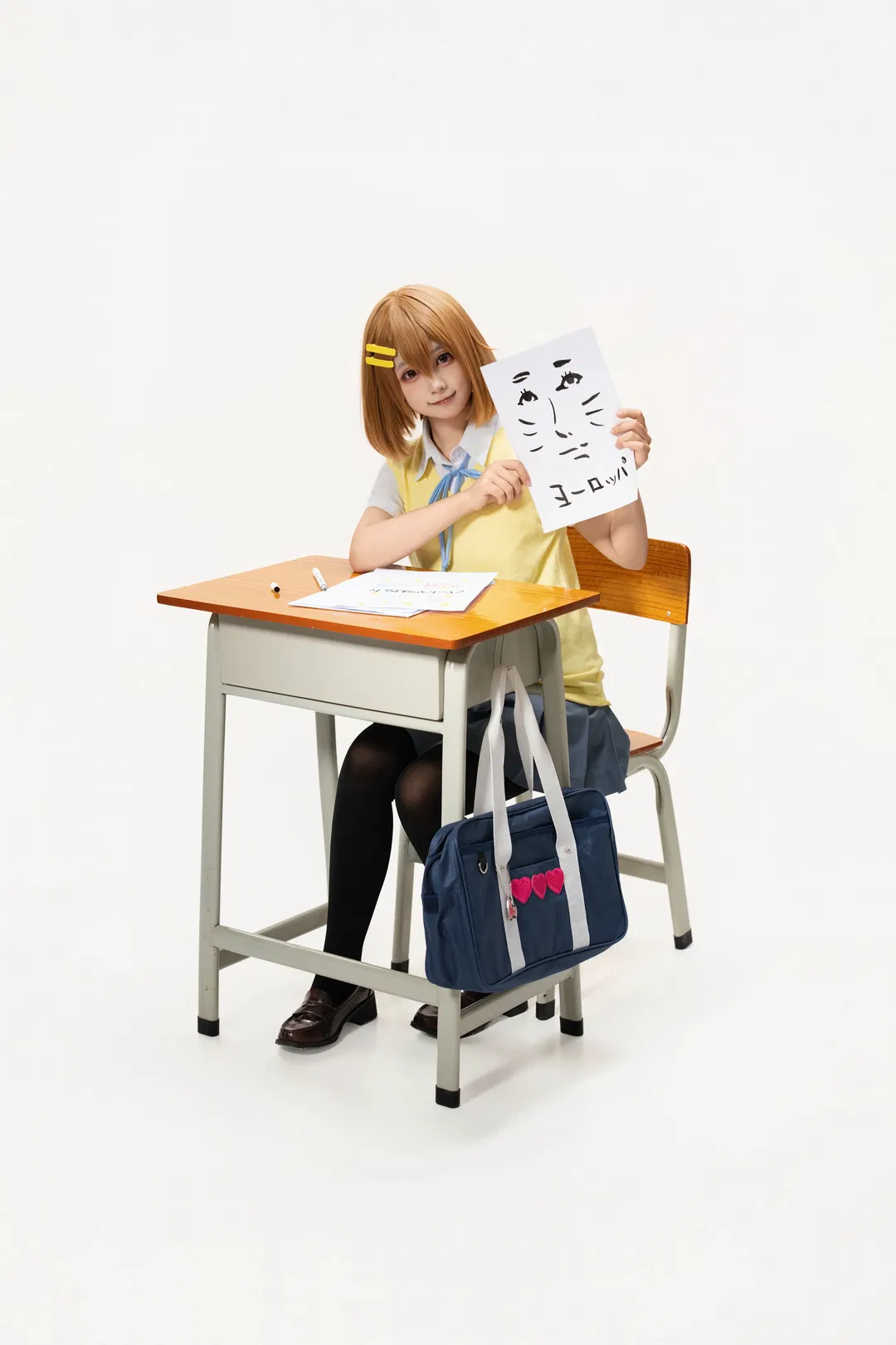 【平澤唯cos】輕音少女白棚動作參考，捕捉日常的靈動瞬間 - 第 7 張