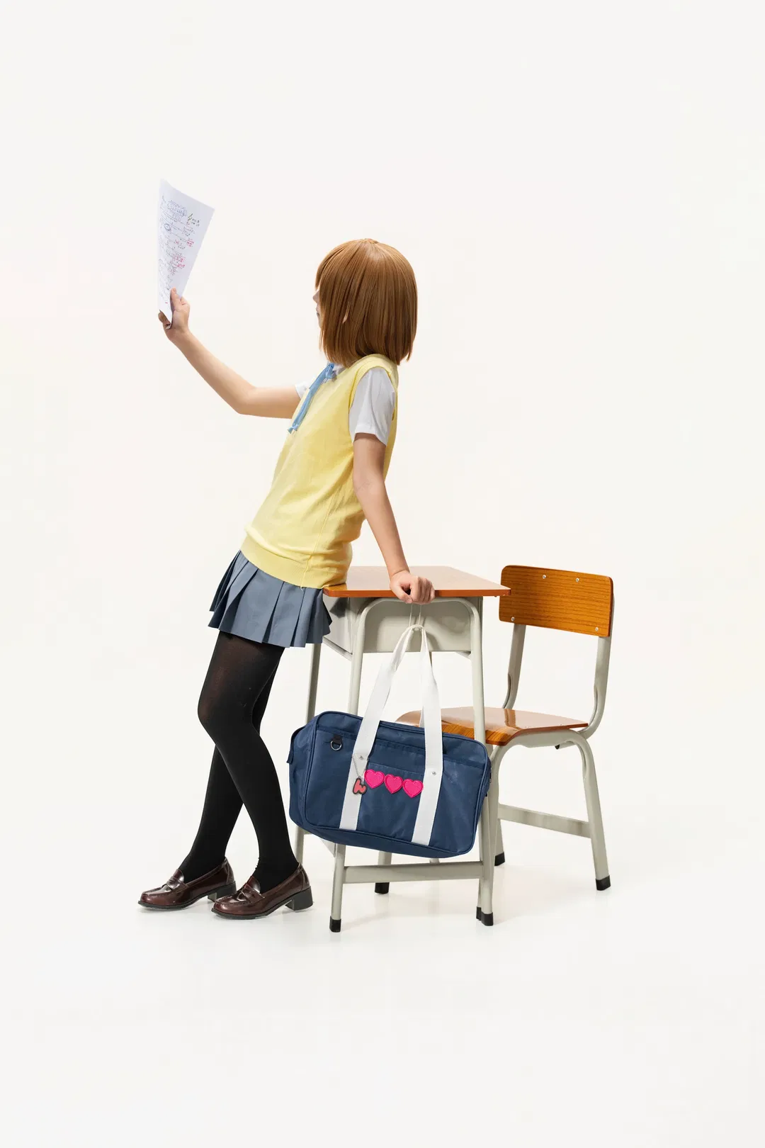 【平澤唯cos】輕音少女白棚動作參考，捕捉日常的靈動瞬間 - 第 8 張