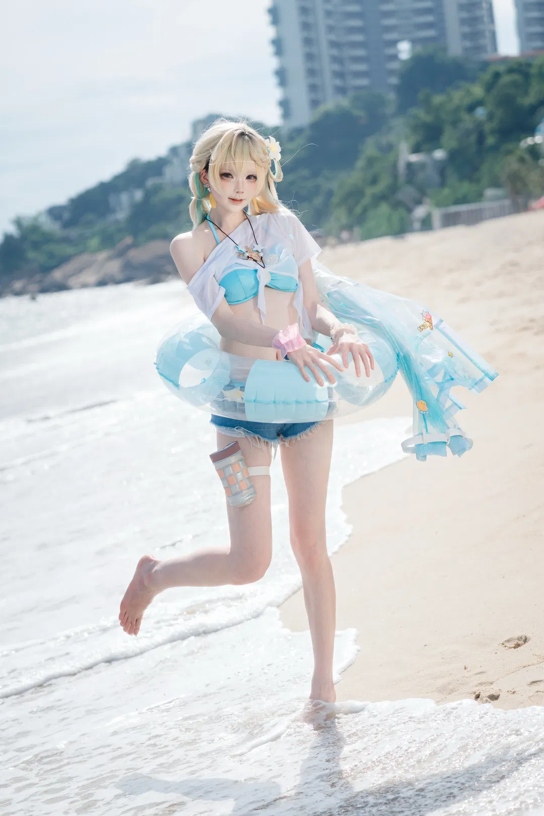 【琳奈学姐cos】鸣潮海滩夏日休闲写真 - 第 2 张