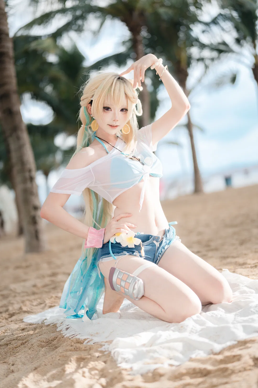 【琳奈学姐cos】鸣潮海滩夏日休闲写真 - 第 4 张