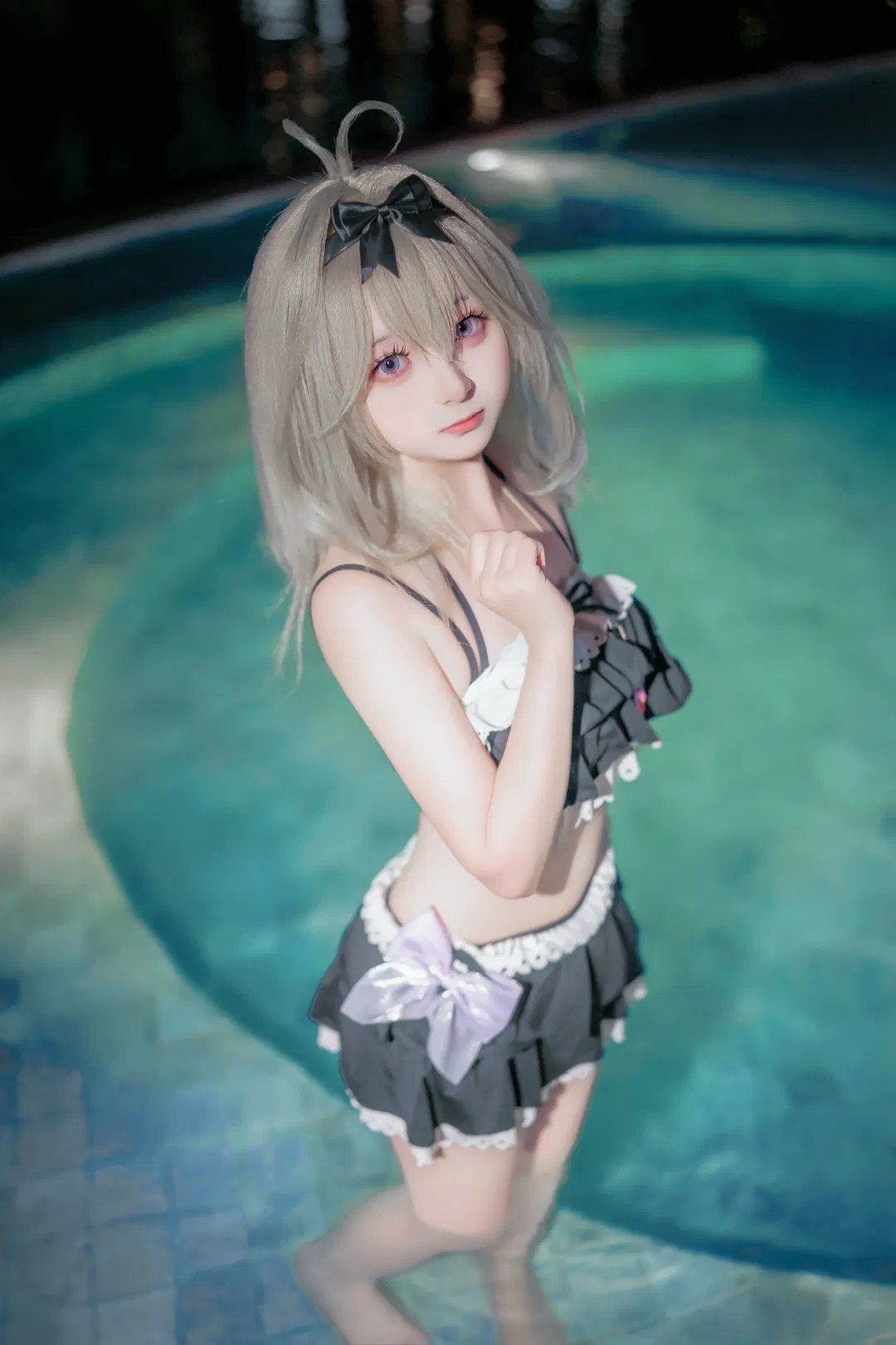 【森亚露露卡cos】夜色泳池里的黑白蕾丝泳装 - 第 1 张