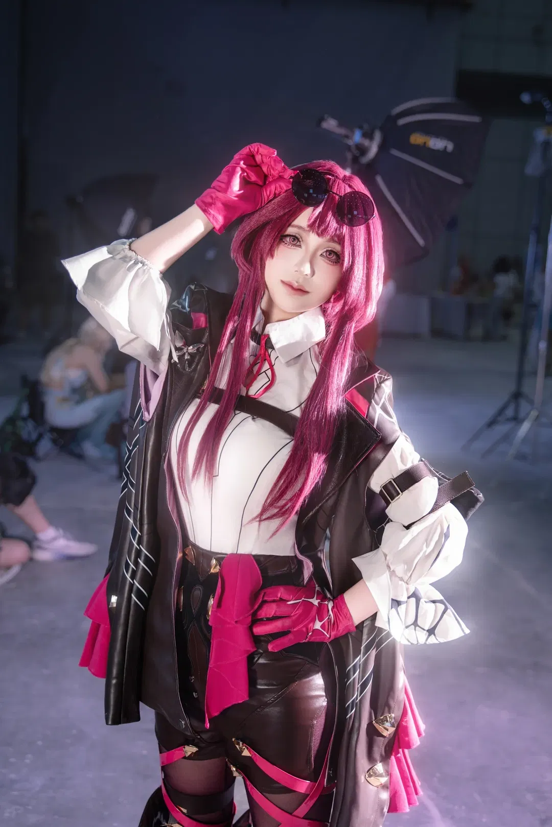 【卡芙卡cos】星穹铁道漫展场照，当一回冷酷的杀手 - 第 2 张