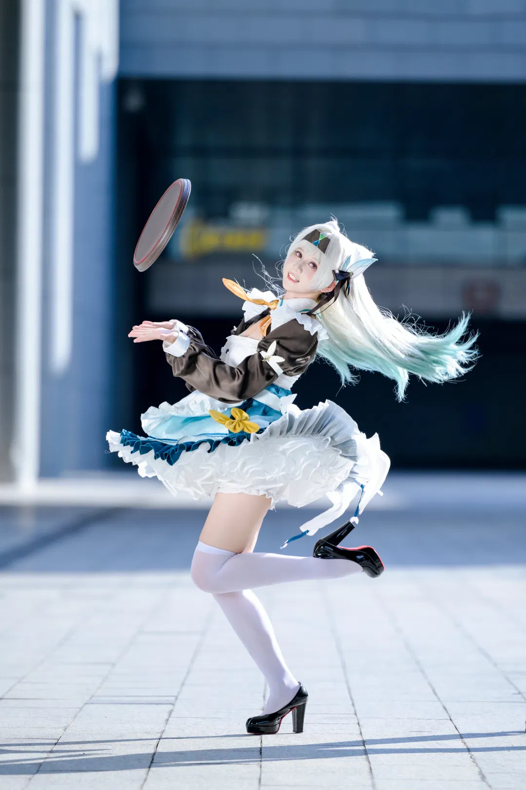 【流萤cos】崩坏星穹铁道角色的户外动态抓拍 - 第 1 张