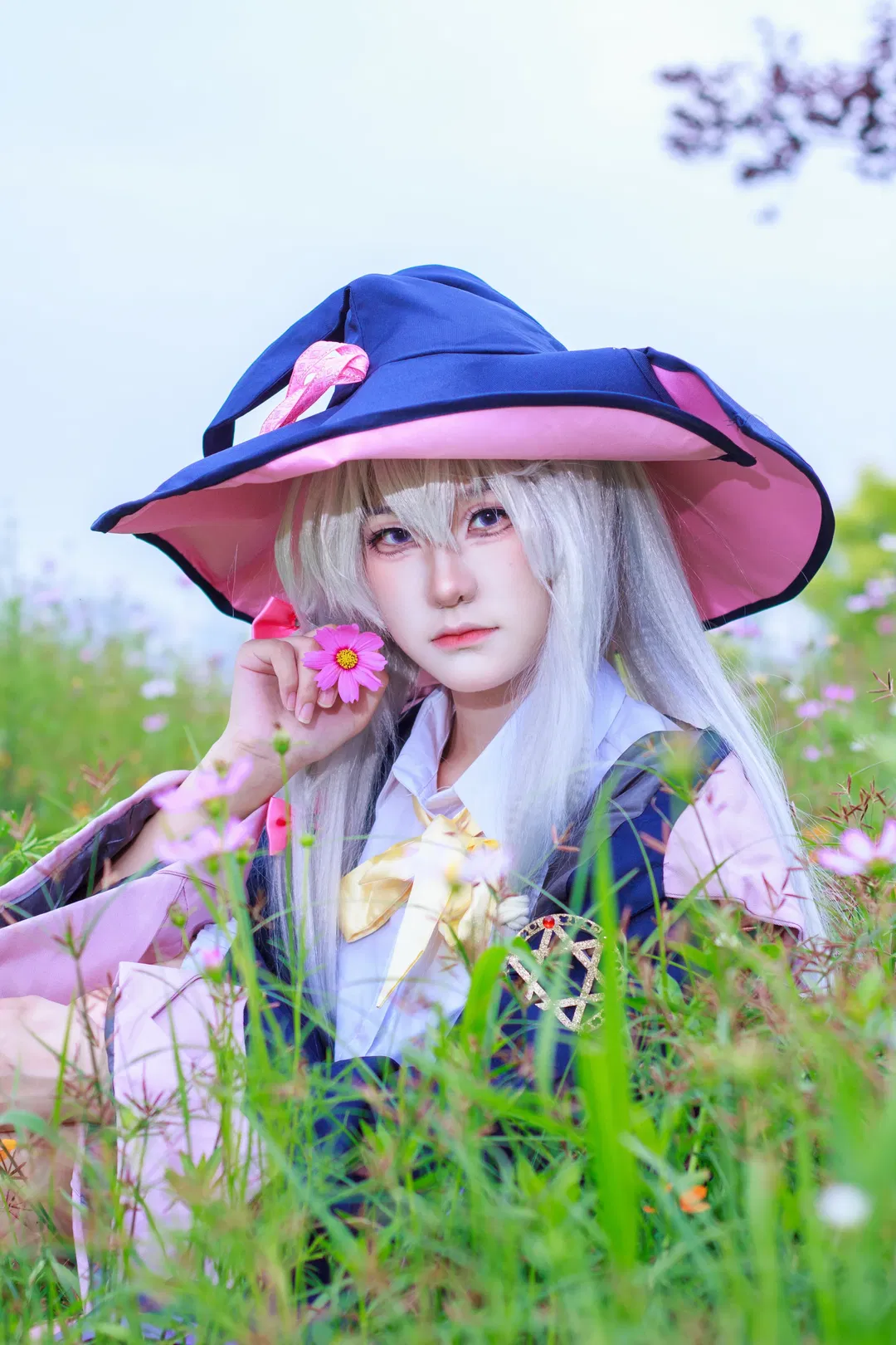 【伊蕾娜cos】魔女之旅的灰之魔女，在花海中迎来生日 - 第 2 张
