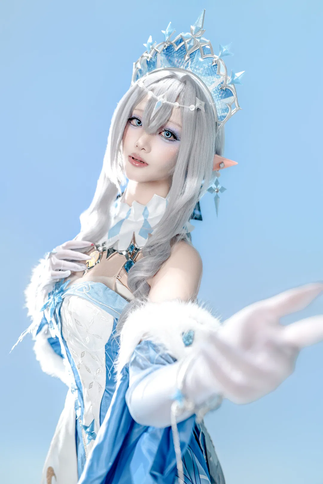 【冰之女皇cos】至冬的威嚴與清冷 - 第 2 張