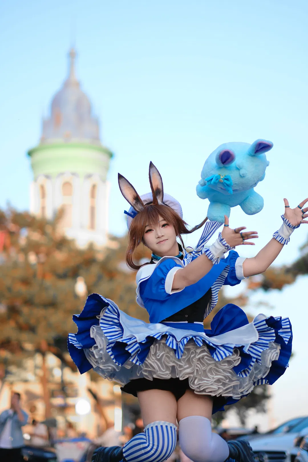 【阿米婭cos】明日方舟兔耳少女的戶外跳躍抓拍 - 第 2 張