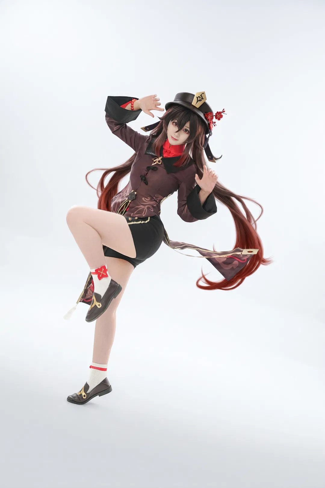 【胡桃cos】原神往生堂堂主，手持护摩之杖登场 - 第 2 张