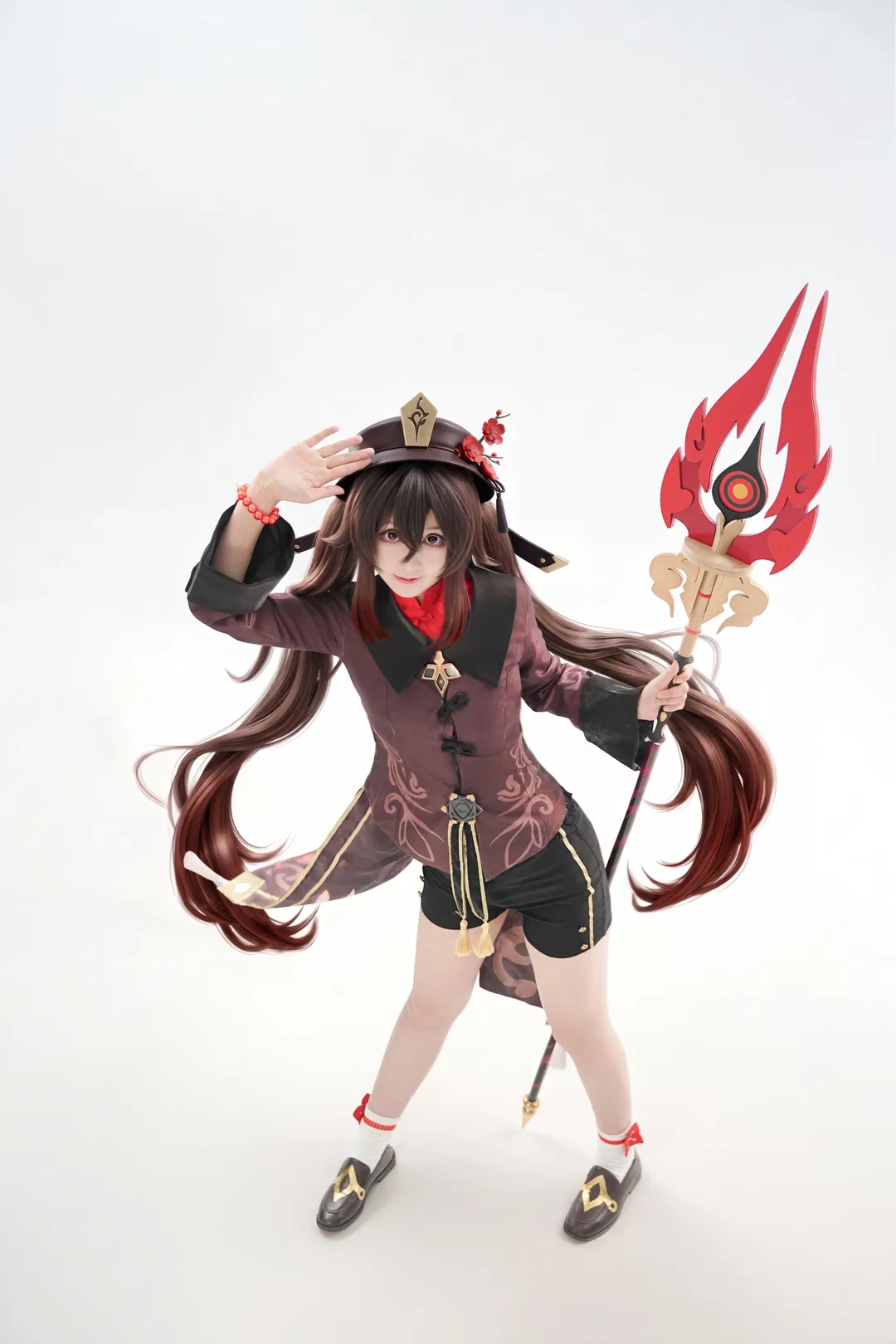 【胡桃cos】原神往生堂堂主，手持护摩之杖登场 - 第 4 张