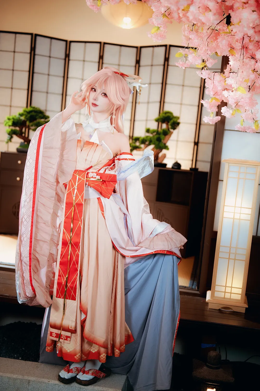 【羽生萌萌香cos】明日方舟常世之幻的粉發少女 - 第 7 張
