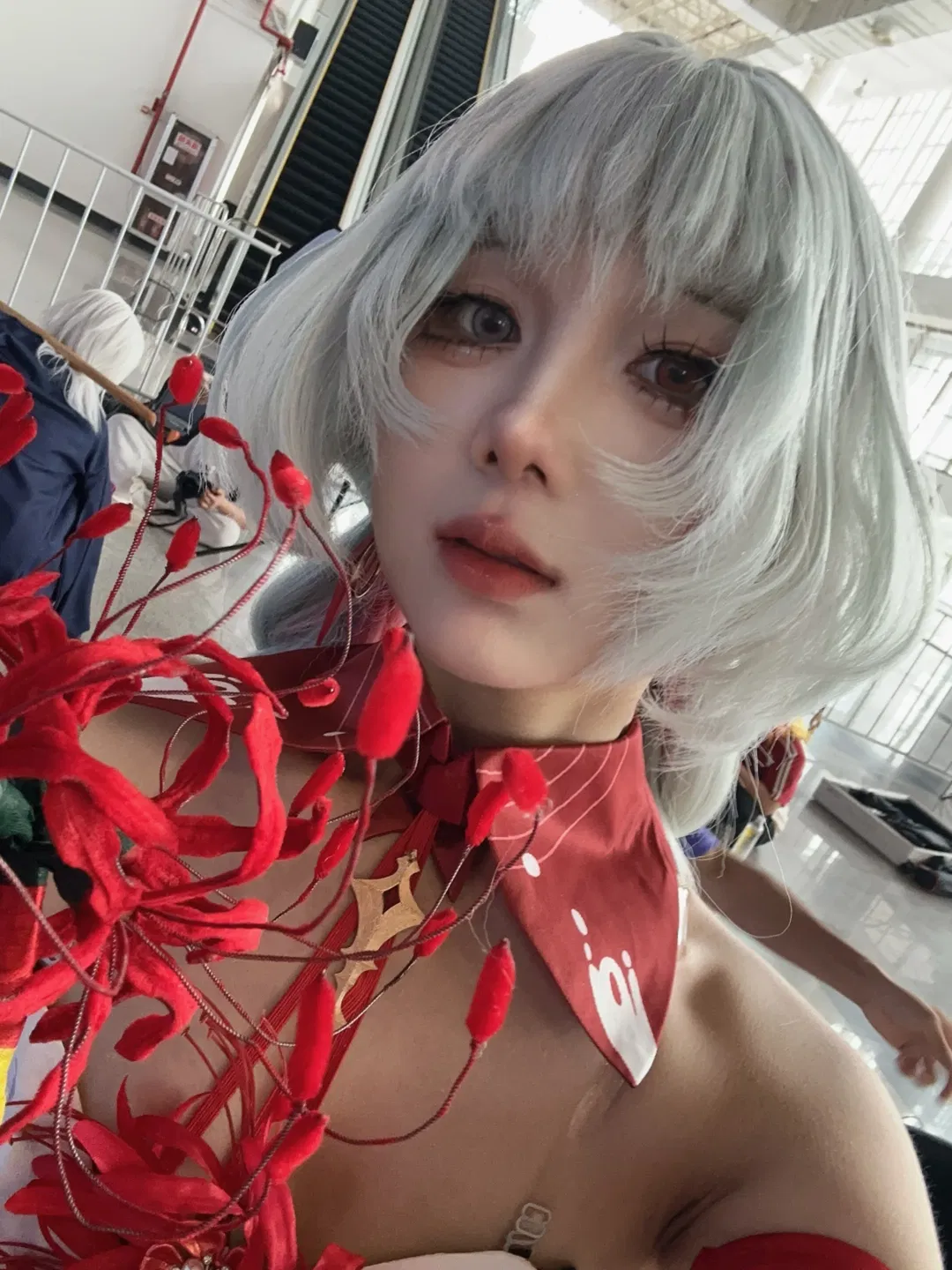 【弗洛洛cos】鳴潮暗紅花影，今日份的弗洛洛 - 第 1 張