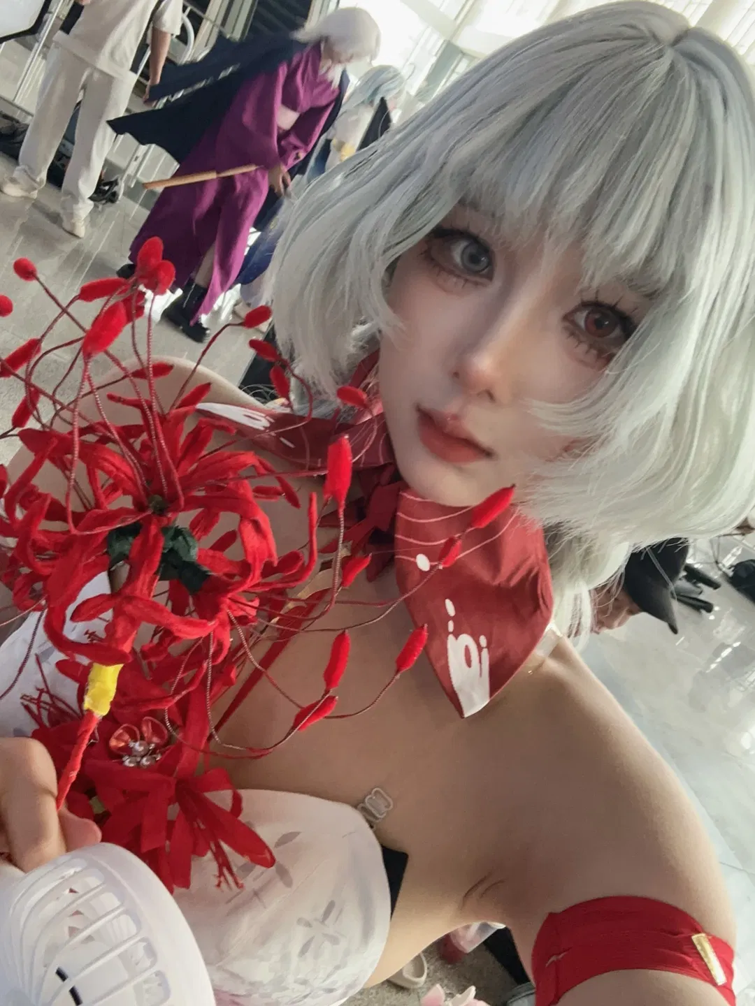 【弗洛洛cos】鳴潮暗紅花影，今日份的弗洛洛 - 第 2 張
