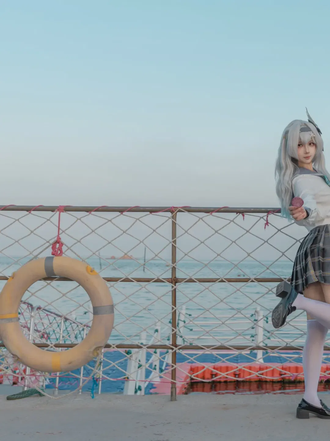 【流萤cos】崩坏星穹铁道海边的水手服少女 - 第 2 张