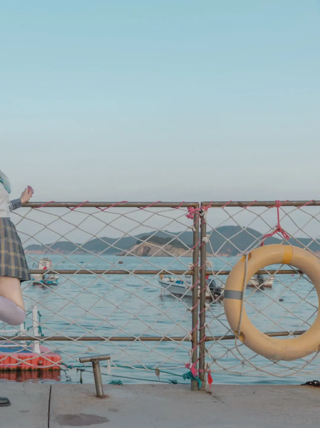 【流萤cos】崩坏星穹铁道海边的水手服少女 - 第 3 张