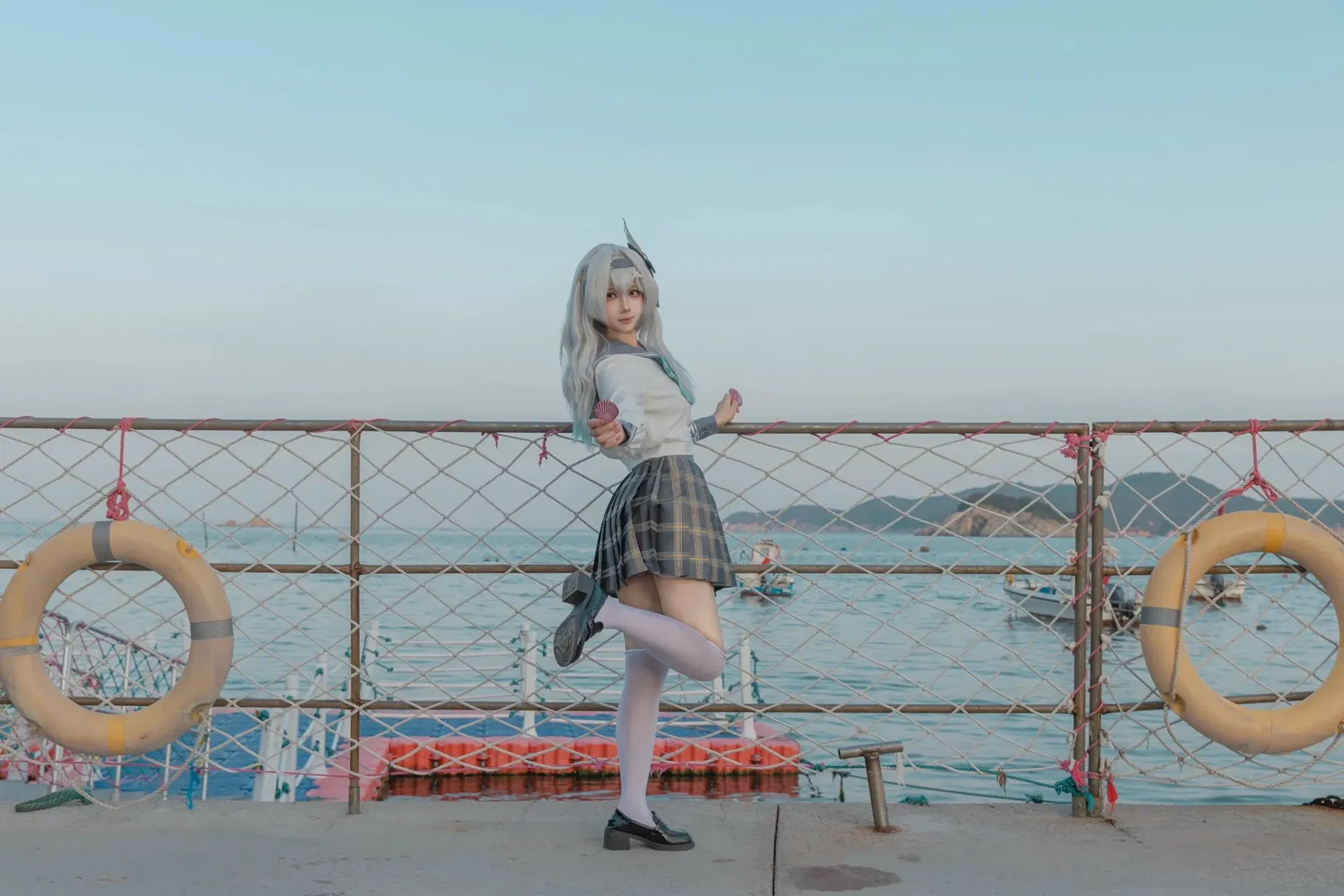【流萤cos】崩坏星穹铁道海边的水手服少女 - 第 4 张